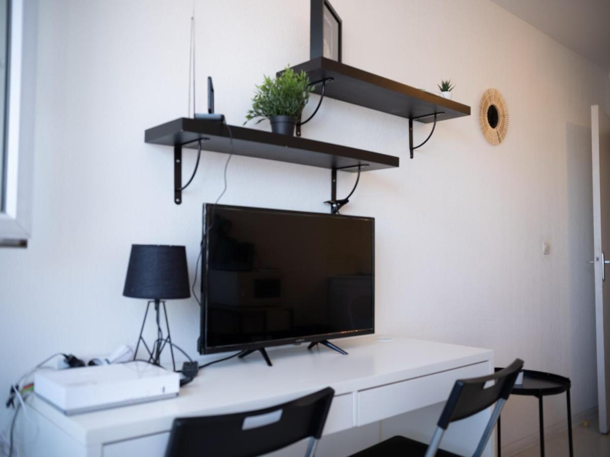 Appartement Climatise Avec Parking A 6Min A Pied De La Gare St Charles Марсель Экстерьер фото